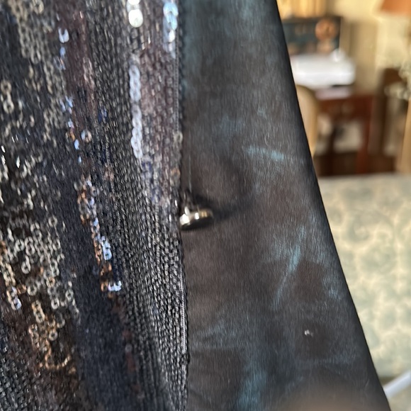 Very cool sequin vest size med NWT - Picture 9 of 9